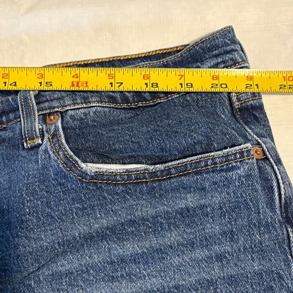 Levi's 501 Jean Shorts for Women - Picture 4 of 5